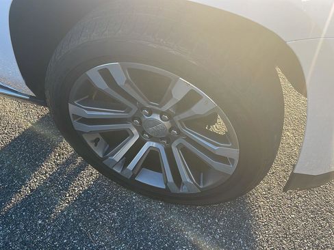 Used 2020 GMC Yukon XL Denali w/ Denali Ultimate Package image 7