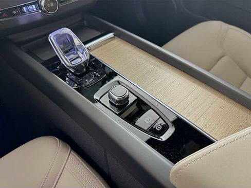 New 2026 Volvo XC60 B5 Core image 15