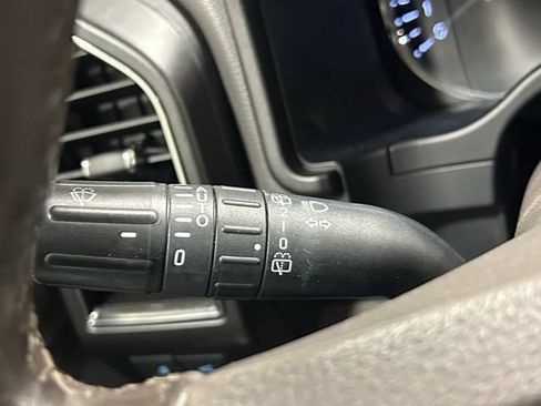 Used 2018 Ford Expedition Limited w/ Equipment Group 302A AWD/4WD image 33