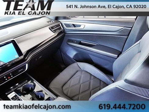Used 2024 Volkswagen Atlas Cross Sport SE FWD image 21