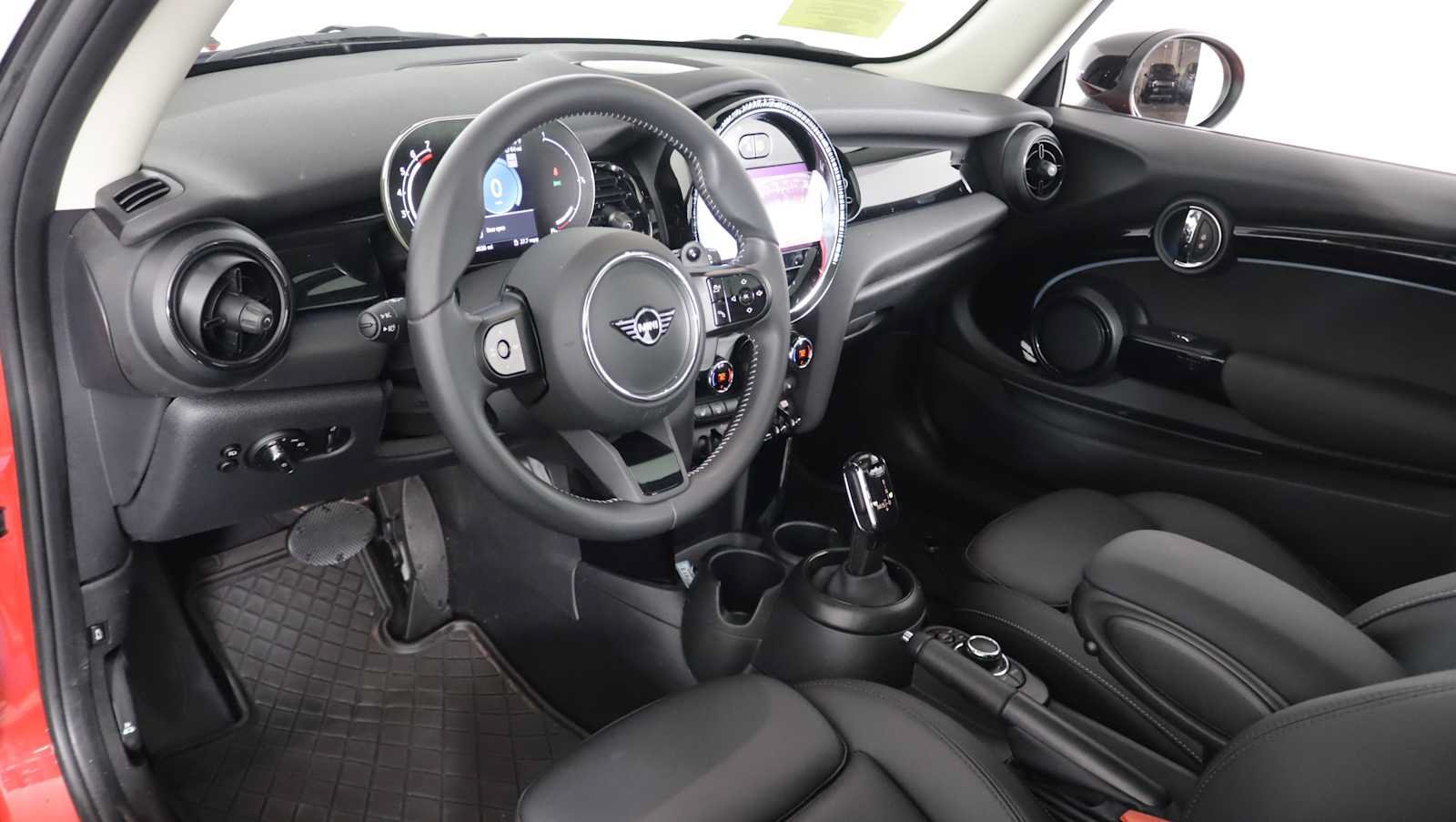 Used 2024 MINI Cooper S FWD image 12