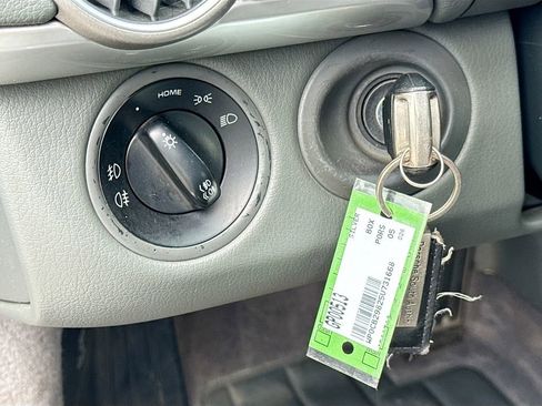 Used 2005 Porsche Boxster S image 10