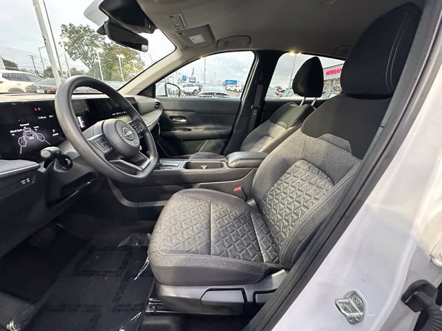 Certified 2025 Nissan Kicks SV w/ Interior Electronics Package AWD/4WD image 23