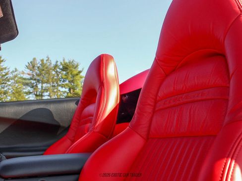 Used 2004 Chevrolet Corvette Convertible w/ Preferred Equipment Group RWD image 29