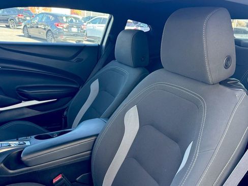 Used 2017 Chevrolet Camaro LT w/ Technology Package RWD image 15