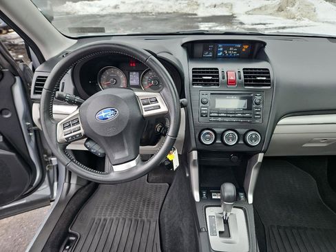 Used 2014 Subaru Forester 2.5i Limited image 23