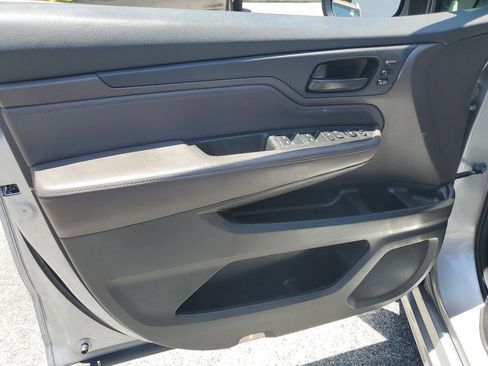 Used 2018 Honda Odyssey Touring image 20