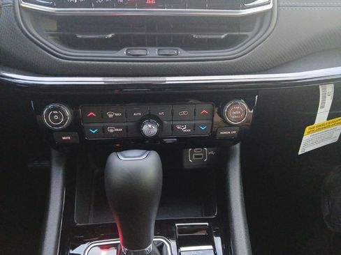 New 2026 Jeep Compass Latitude image 20