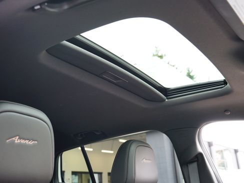 Used 2024 Buick Envista Avenir image 20