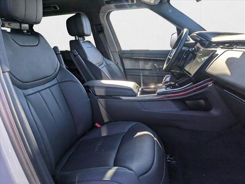New 2025 Land Rover Range Rover Sport Dynamic SE image 17