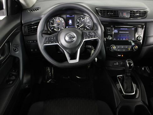 Certified 2019 Nissan Rogue S FWD image 8