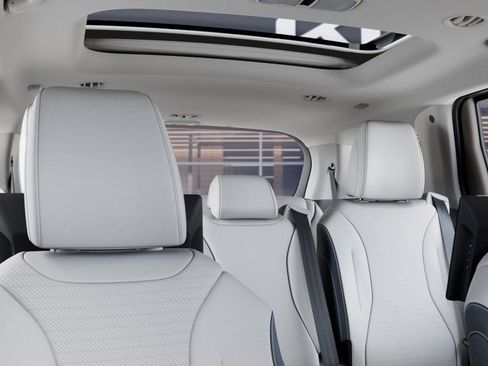 New 2025 Kia Carnival SX Prestige image 27