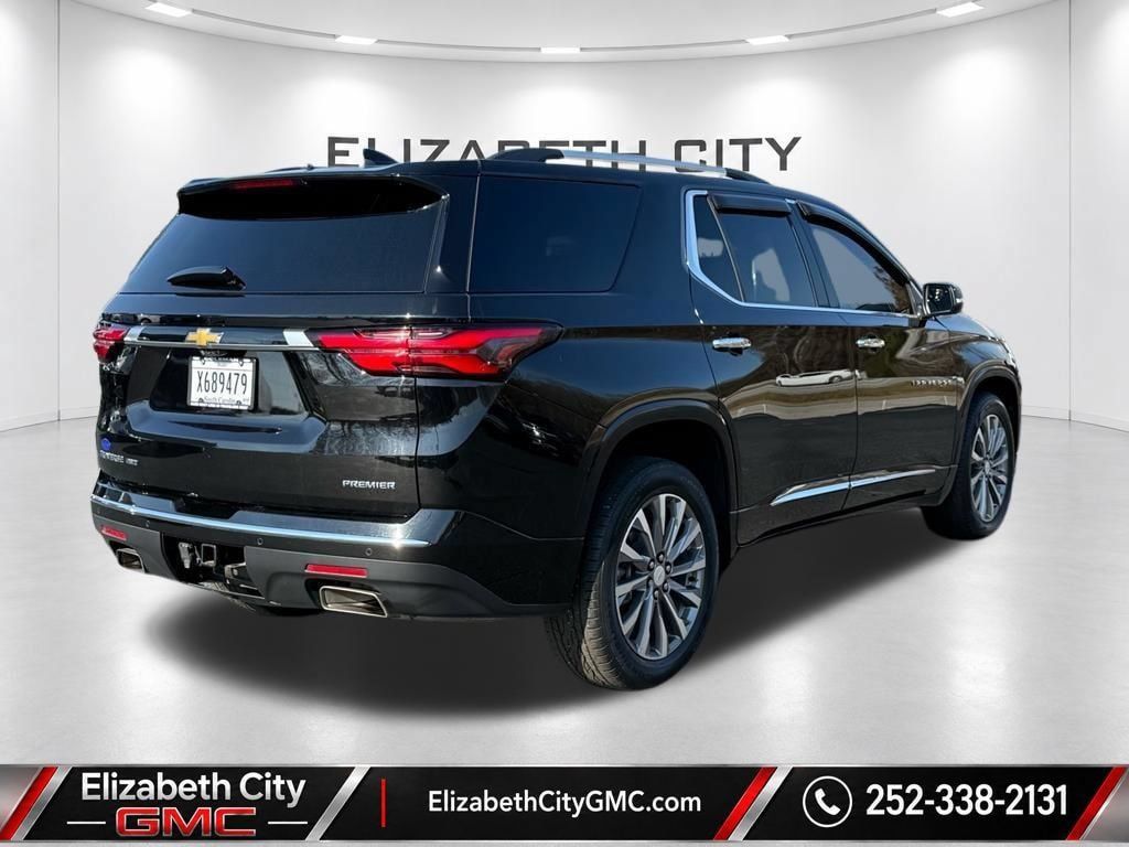 Used 2023 Chevrolet Traverse Premier AWD/4WD image 5