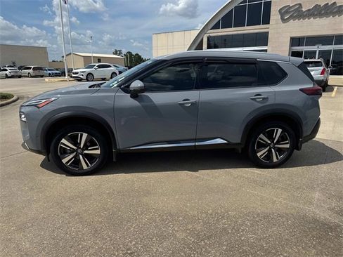 Used 2021 Nissan Rogue Platinum image 8