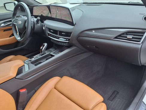 Used 2025 Cadillac CT5 Sport w/ Platinum Package RWD image 8