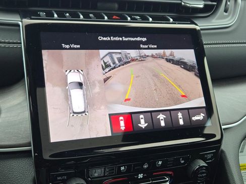 New 2025 Jeep Grand Cherokee Limited w/ Luxury Tech Group II image 31