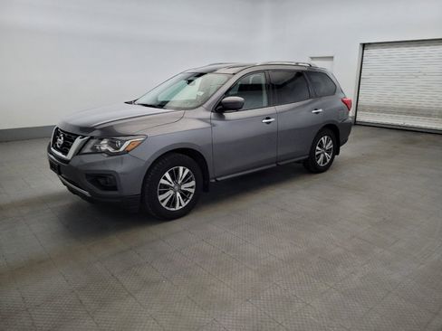 Used 2020 Nissan Pathfinder SL AWD/4WD image 2