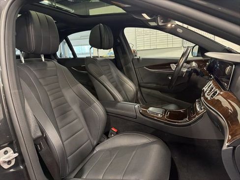 Used 2023 Mercedes-Benz E 350 4MATIC Sedan image 18