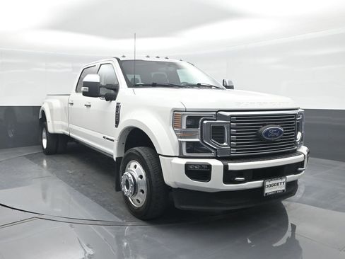 Used 2022 Ford F450 Platinum w/ FX4 Off-Road Package image 8