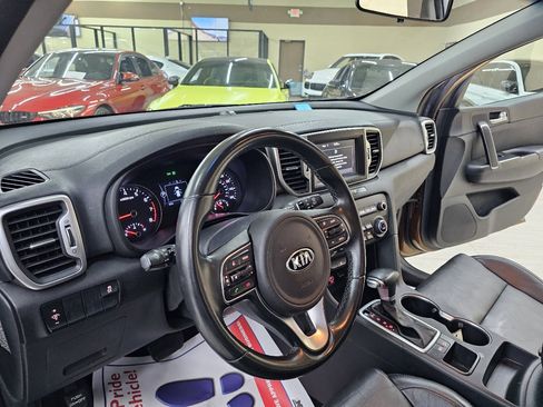 Used 2017 Kia Sportage EX image 16