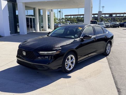 Used 2025 Honda Accord LX image 8