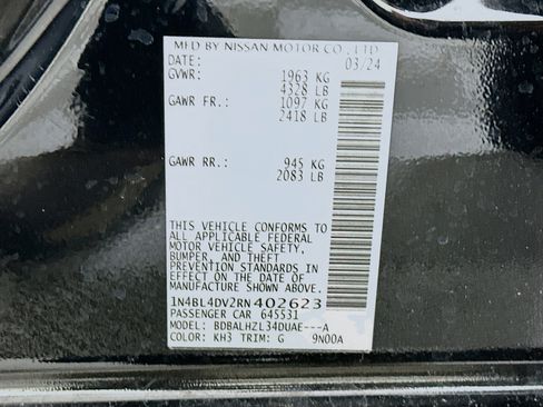 Used 2024 Nissan Altima 2.5 SV w/ SV Premium Package image 12