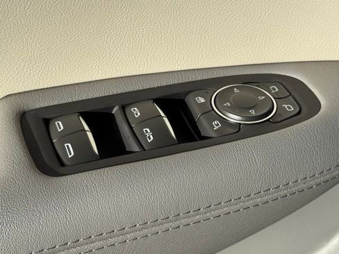 New 2025 Cadillac XT5 Premium Luxury w/ Technology Package image 18