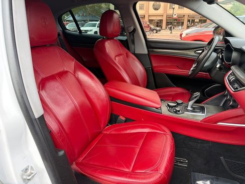 Used 2019 Alfa Romeo Stelvio Ti AWD/4WD image 18