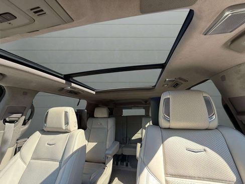 Used 2024 Cadillac Escalade ESV Sport Platinum w/ Heavy-Duty Trailer Package RWD image 47