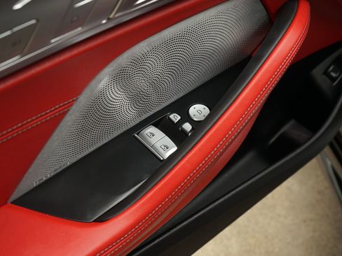 Used 2023 BMW M850i xDrive Coupe image 27