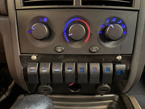 Used 2000 Jeep Grand Cherokee Laredo AWD/4WD image 15