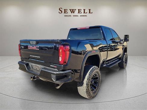 Used 2021 GMC Sierra 2500 AT4 image 5