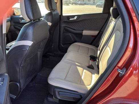 Used 2020 Ford Escape SEL image 8