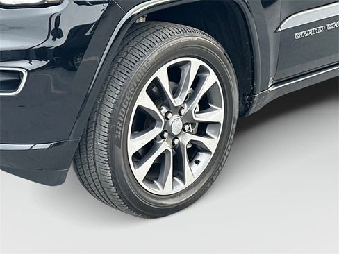Used 2018 Jeep Grand Cherokee Overland image 29