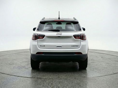 Used 2025 Jeep Compass Limited AWD/4WD image 7