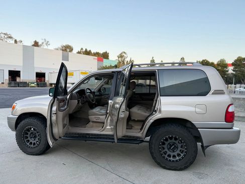 Used 1999 Lexus LX 470 4WD image 31