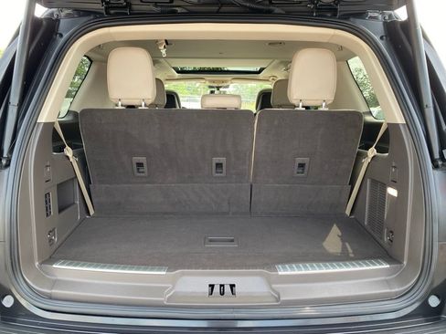 Used 2023 Lincoln Navigator Reserve w/ Equipment Group 201A AWD/4WD image 5