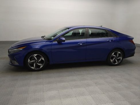 Used 2023 Hyundai Elantra Limited FWD image 2