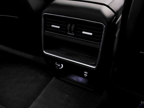 Used 2023 Porsche Cayenne image 71