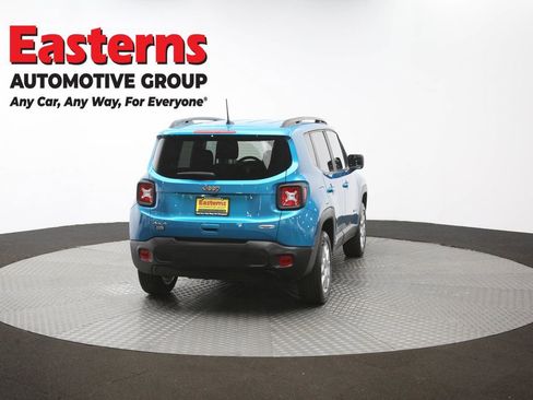 Used 2022 Jeep Renegade Latitude w/ Convenience Group AWD/4WD image 39