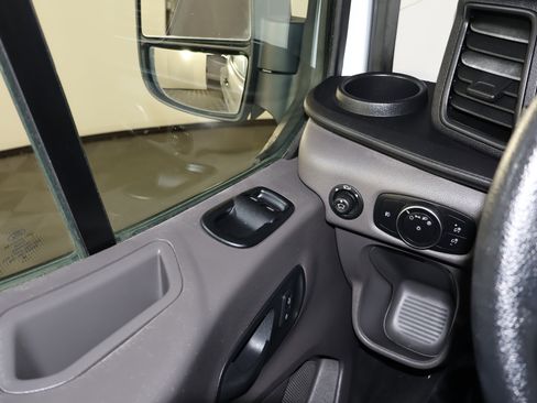 Used 2020 Ford Transit 350 XLT image 34