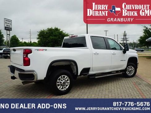 Used 2025 Chevrolet Silverado 2500 LT w/ Convenience Package AWD/4WD image 7
