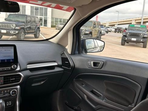 Used 2022 Ford EcoSport SE w/ SE Convenience Package image 31