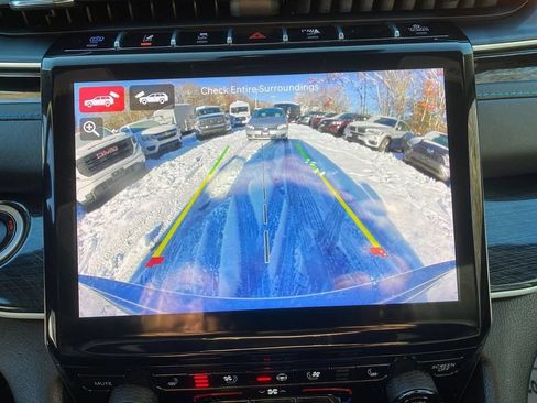 Used 2023 Jeep Grand Cherokee Trailhawk AWD/4WD image 21