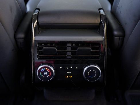 Used 2023 Land Rover Range Rover Sport SE Dynamic image 35