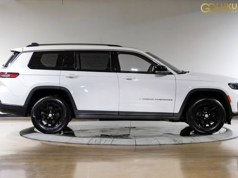 Used 2023 Jeep Grand Cherokee L Limited image 9