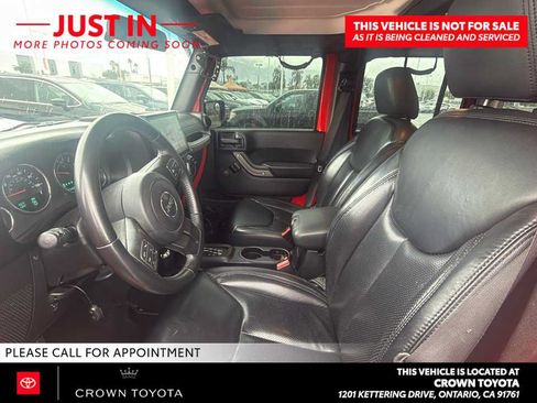 Used 2017 Jeep Wrangler Unlimited Sport w/ Connectivity Group AWD/4WD image 9