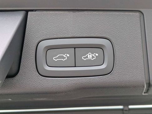 New 2026 Volvo XC60 B5 Core AWD/4WD image 14