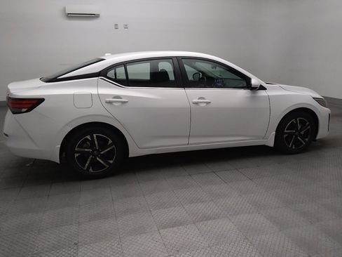 Used 2024 Nissan Sentra SV w/ All-Weather Package FWD image 10