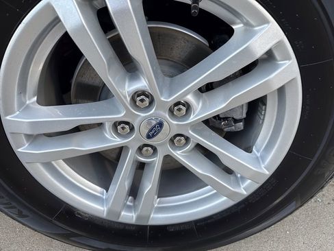 Certified 2022 Ford Explorer XLT image 55